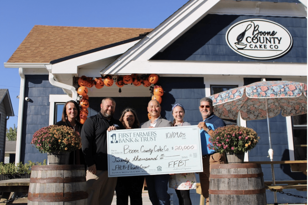 PRESS RELEASE – First Farmers Bank & Trust Earns $20k Elevate Small Business Grant on Behalf of Boone County Cake Co.